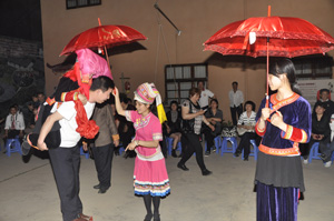 2011年4月13日至15日，中脈科技年后第一批巴馬獎勵旅游活動順利結束，60多名經銷商親身體驗了巴馬神奇的風光和原始的生態健康，對中脈生態產品有了深入的認識。