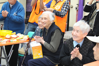 10月29日，全國孝德關愛工程第一場活動在寧波白鶴福利院舉行。
